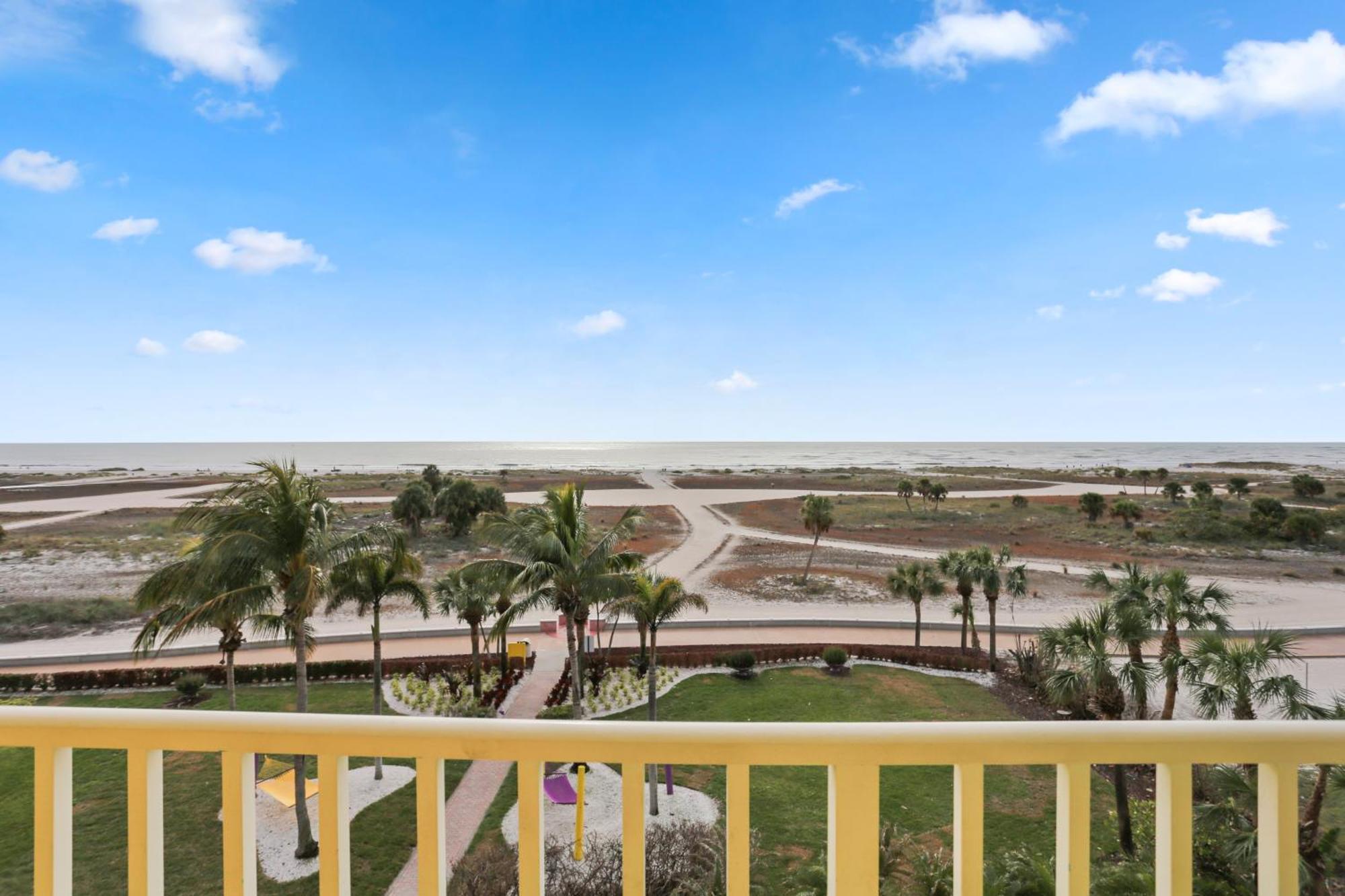 South Beach Condo Hotel By Travel Resort Services, Inc. St. Pete Beach Exteriér fotografie