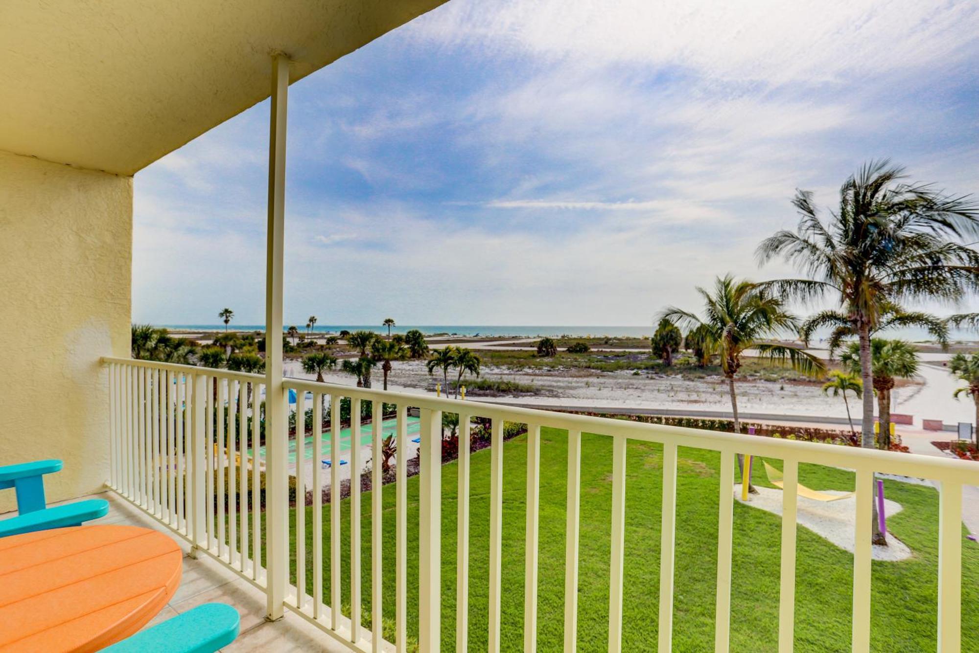 South Beach Condo Hotel By Travel Resort Services, Inc. St. Pete Beach Exteriér fotografie