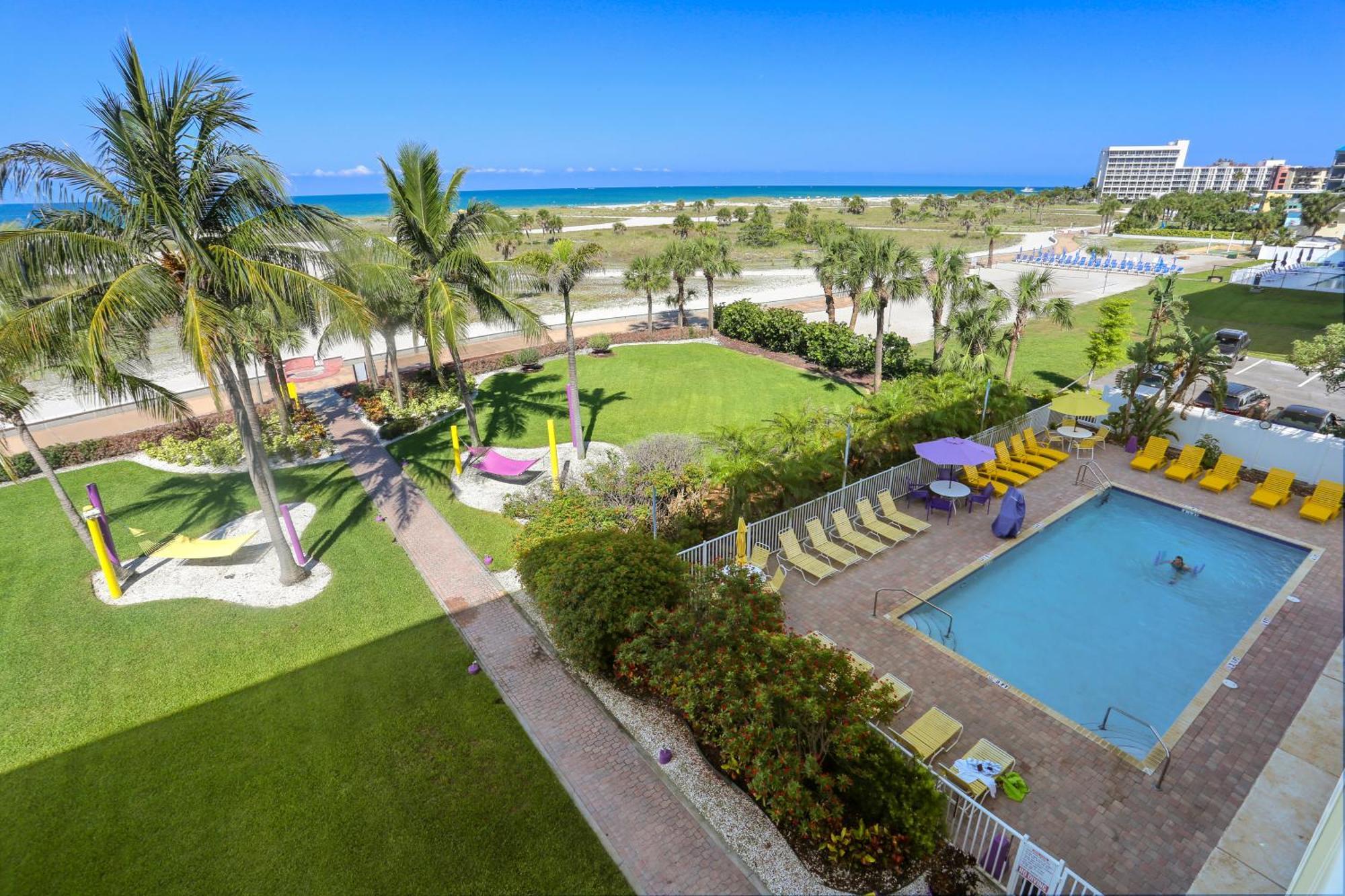 South Beach Condo Hotel By Travel Resort Services, Inc. St. Pete Beach Exteriér fotografie